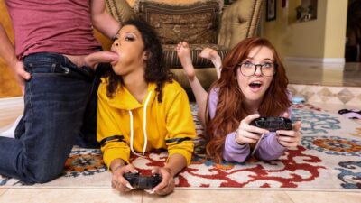 Gamer Girl Threesome Action (2021) Brazzers Official JoysTube